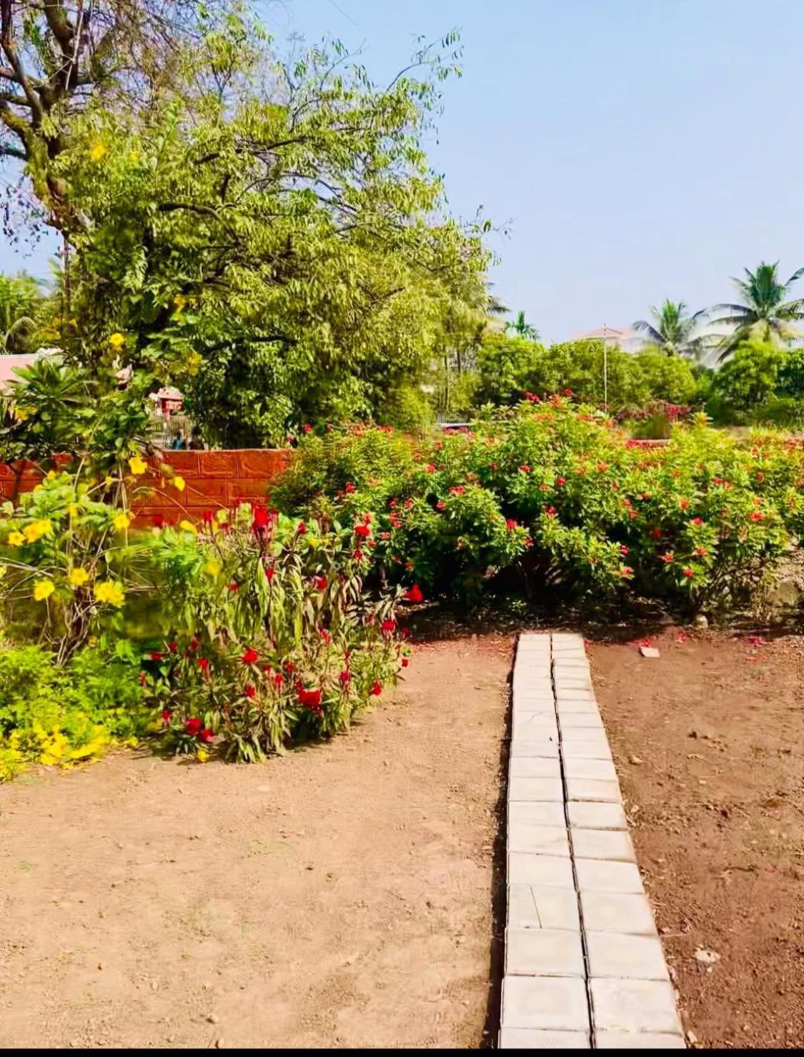 Scarlet Resort Alibag Bagian luar foto